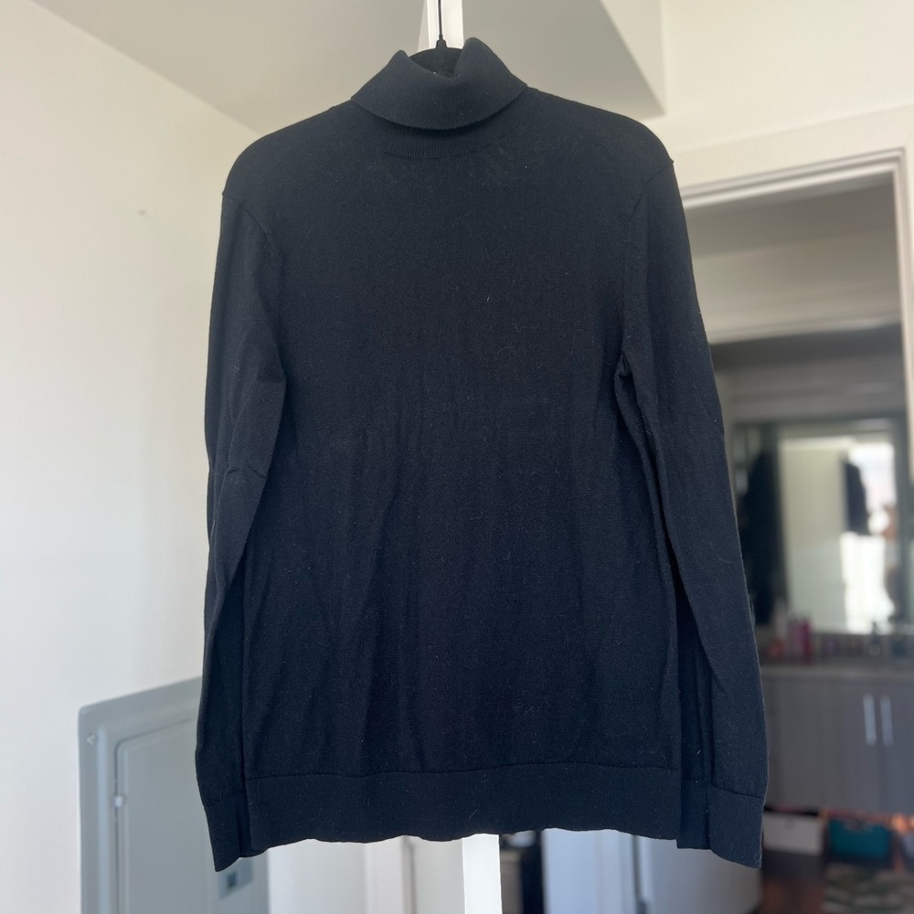 Theory Women's Merino Wool Black Turtleneck Sweater- M